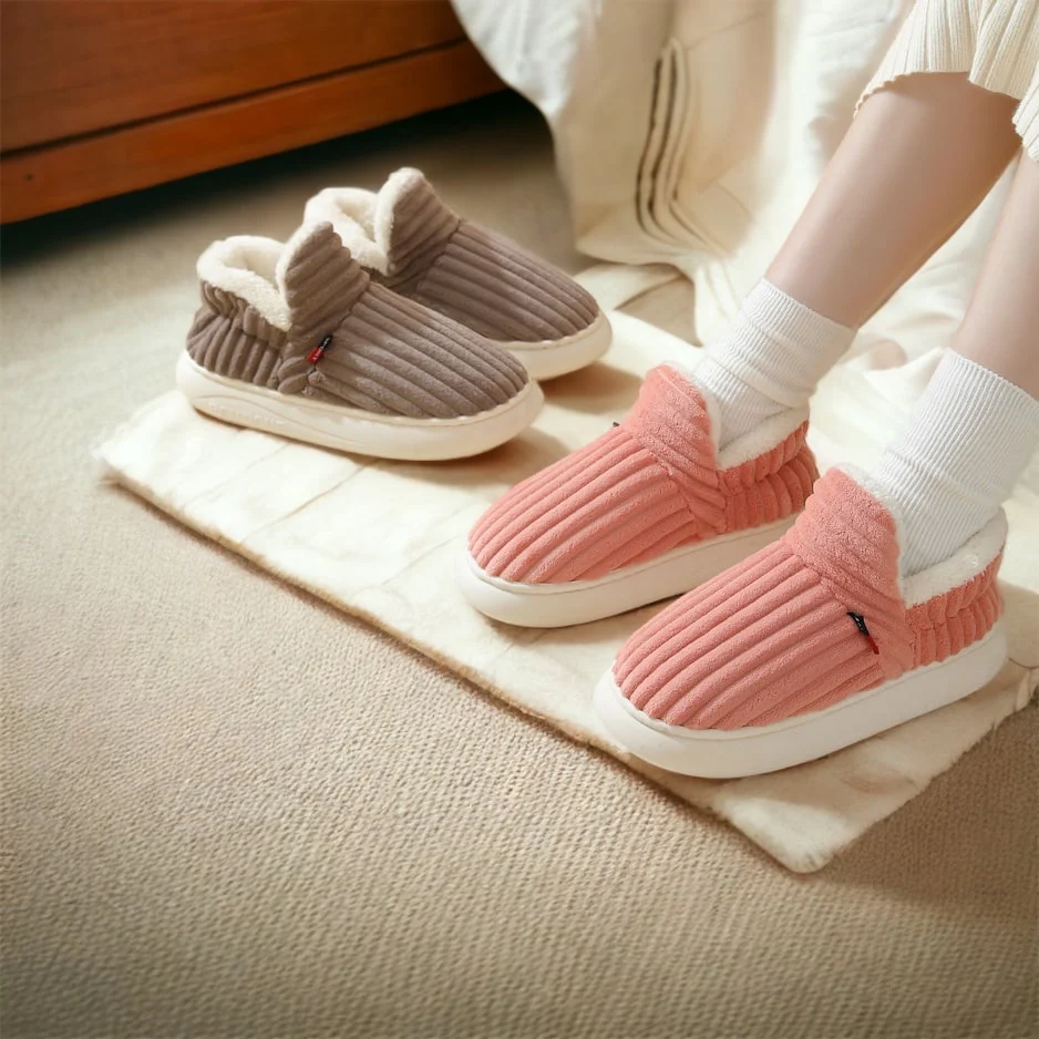 Boutique warm slippers