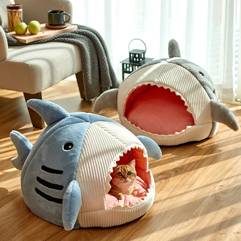 Shark-Shaped Dog and Cat Cave Bed (40x40x32cm)