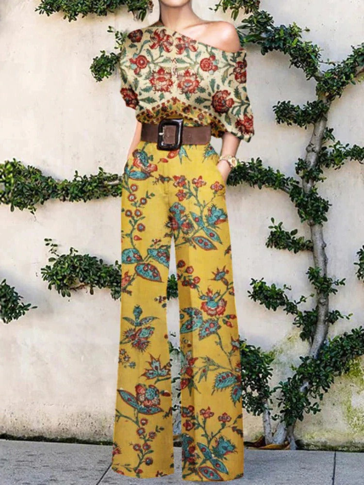 Elegant and modern women's overall, ideal for spring