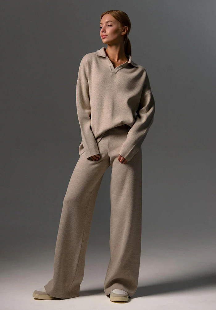 Comfortable women's pants set with an elegant design
