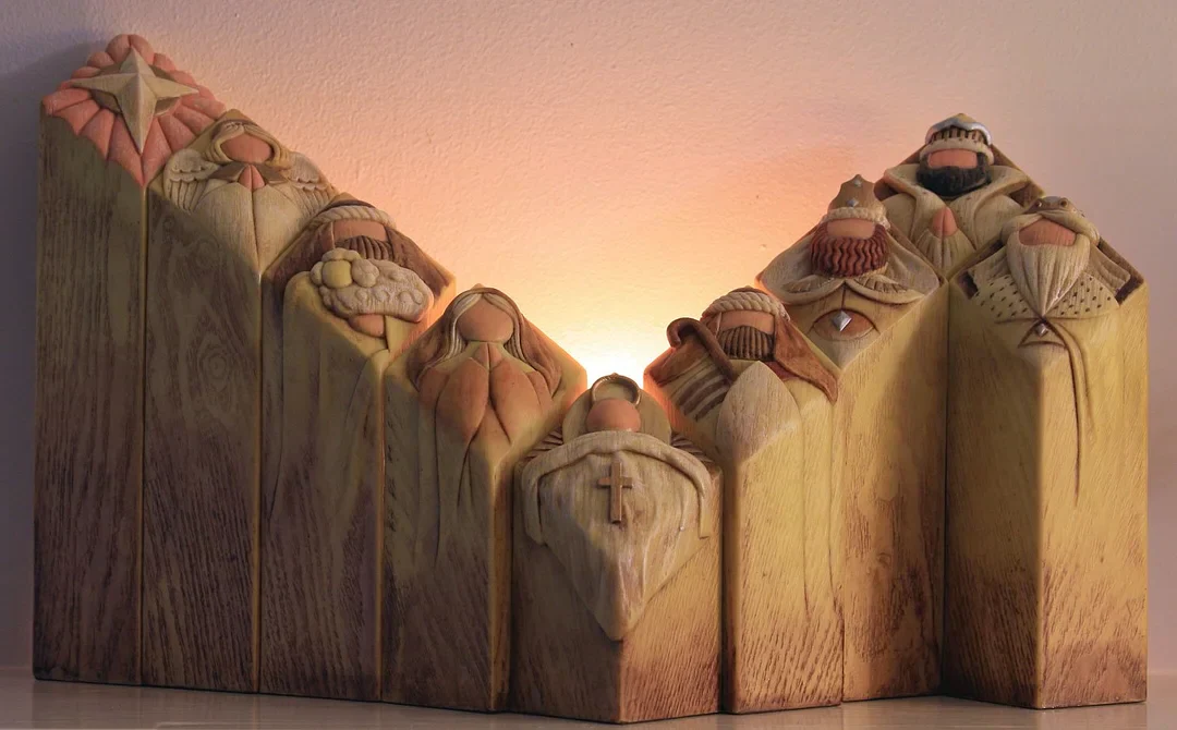 9pcs Heaven Nativity Tree Pillar Statues